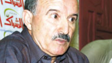 Football: Former Algeria Coach Mahieddine Khalef Rallies National Team Fans