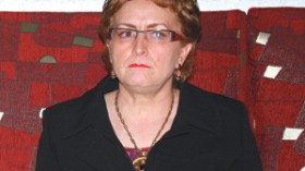 خليدة تومي تتنازل عن مسؤولية البرنامج الثقافي لغلام الله