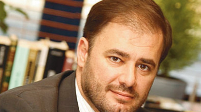 وضاح خنفر:لست عميلا لأمريكا وأنا ممنوع من الحصول على تأشيرة لدخولها