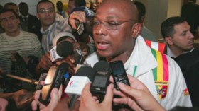 كيشي  ينجو  بأعجوبة  من  الإقالة ..  ويتوّعد  الجزائر