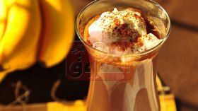 ميلك شيك الشكولاطة والموز