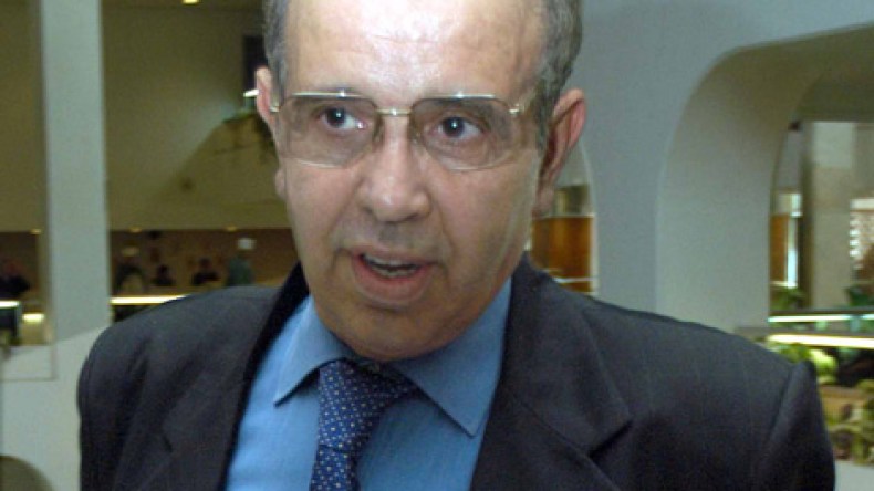 خطاب الأحزاب فارغ وهو سبب عزوف المواطن عن السياسة