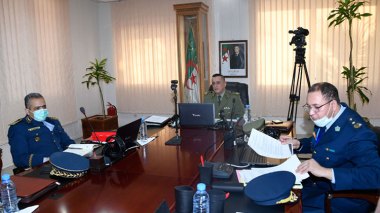 Le général-major Kaidi participe à une réunion de l’UA