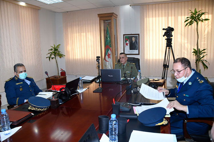 Le général-major Kaidi participe à une réunion de l’UA