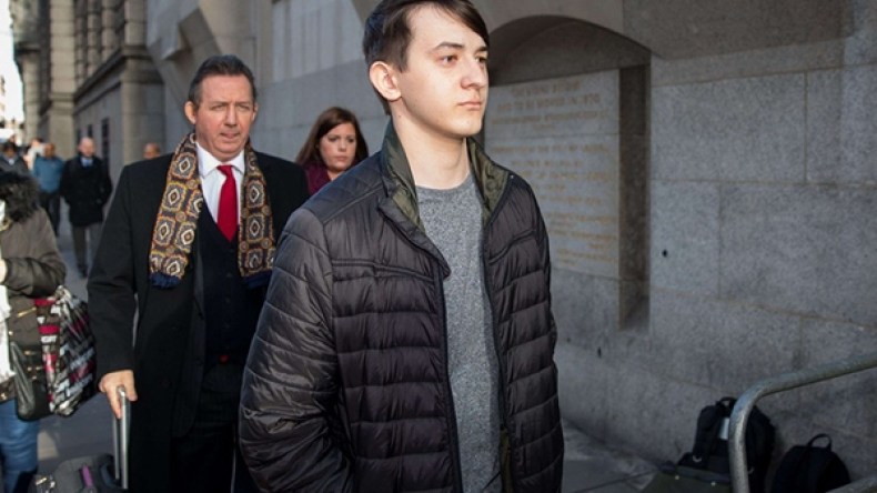 مراهق بريطاني يخترق CIA ويصل لخطط عمليات سرية