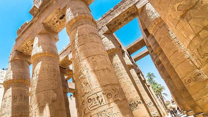 تفجير انتحاري قرب معبد الكرنك في جنوب مصر