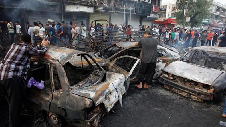 مقتل أكثر من 82 في تفجيرين في بغداد