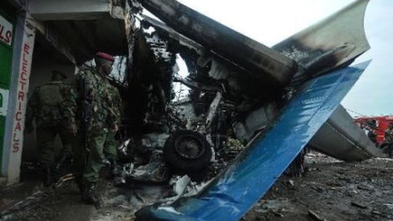 أربعة قتلى في تحطم طائرة شحن في كينيا