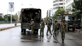 محتجز متشدد يقتل أربعة في مركز للشرطة في كينيا