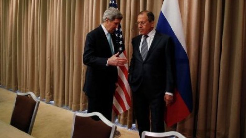 بدء المحادثات الرباعية حول الأزمة الأوكرانية في جنيف