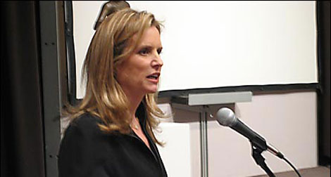 Kerry Kennedy indignée après l’agression des enfants de l’activiste sahraouie Aminatou Haider au Maroc
