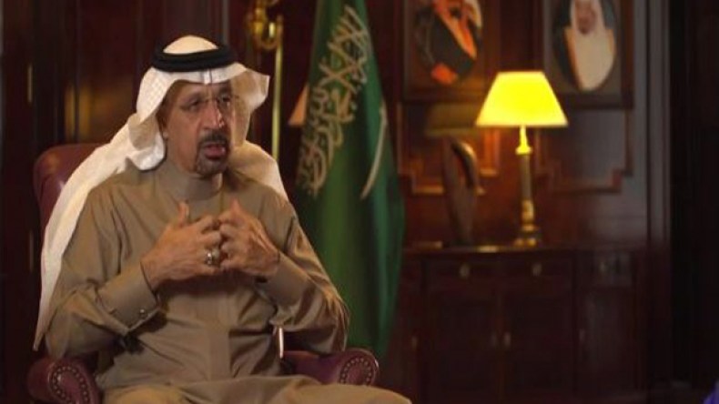 وزير سعودي يدافع عن قرارات ترامب