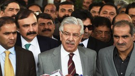 لهذا السبب هدد وزير الدفاع الباكستاني “إسرائيل” بضربة نووية