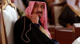 اكتمال عقد القادة العرب المشاركين في قمة شرم الشيخ بوصول الملك السعودي