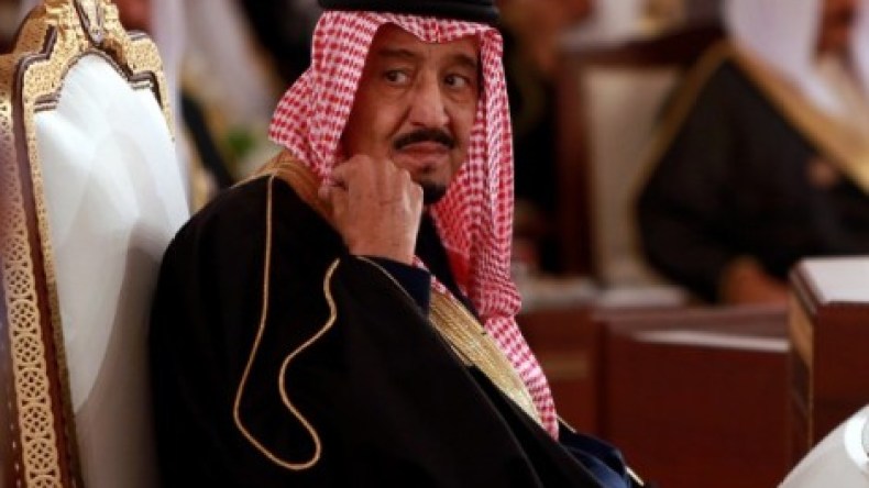 اكتمال عقد القادة العرب المشاركين في قمة شرم الشيخ بوصول الملك السعودي