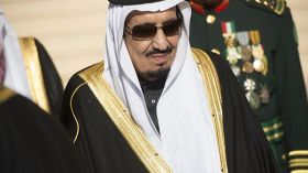 مقامرة السعودية بتخفيض سعر النفط ستكلفنا الكثير