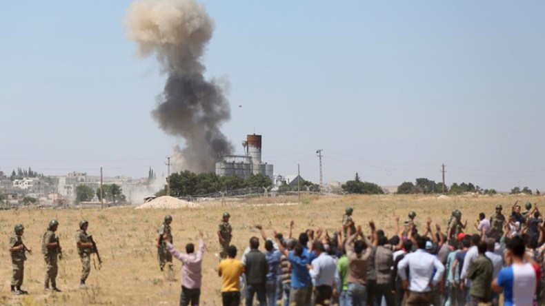 الأكراد والجيش السوري يقاتلان “داعش” في الحسكة