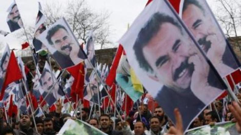 الأكراد يطالبون تركيا بدفع مفاوضات السلام إلى الأمام