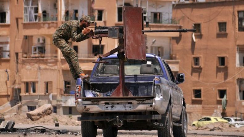 قوات كردية وفصائل عربية توحد جهودها العسكرية في سوريا