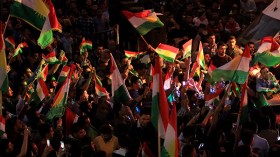 المعارضة الكردية تدعو إلى استقالة بارزاني