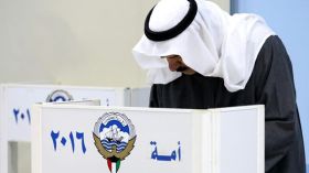 الكويتيون ينتخبون أعضاء مجلس الأمة