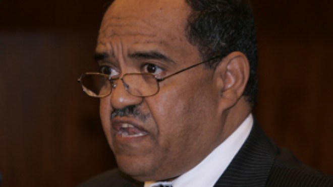 لكصاسي‭:‬ الجزائر‭ ‬ليست‭ ‬في‭ ‬مأمن‭ ‬من‭ ‬الأزمات‭ ‬المالية‭ ‬الدولية