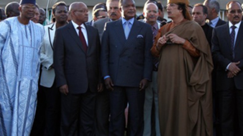 رؤساء أفارقة يستنجدون ببوتفليقة لحل الأزمة الليبية