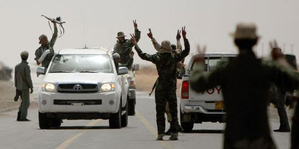 Libye : les combats s'intensifient dans le port de Brega