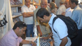 محمد يعقوبي.. يوقع “ليلة رعب في القاهرة” للقراء