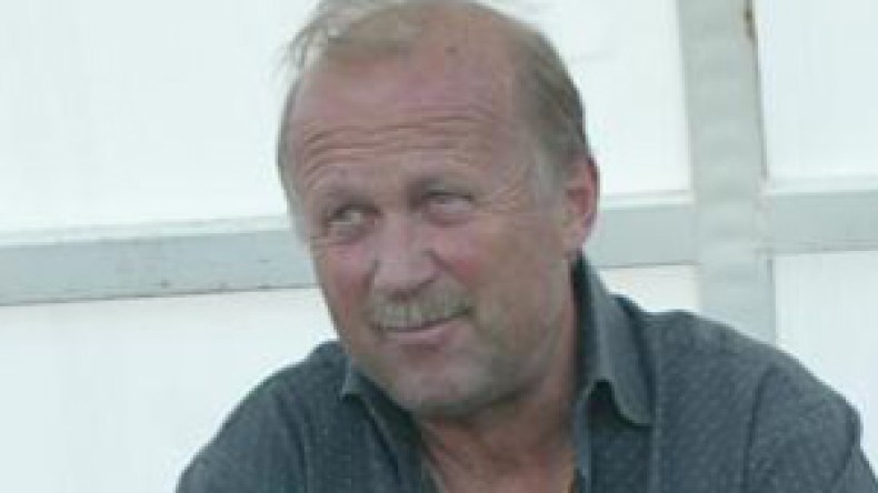 لانغ: هناك أمور خطيرة كلفتنا المباراة وبعض اللاعبين أنانيون