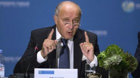 فابيوس يدعو إلى ضرب الجماعات التي تعتبر إرهابية