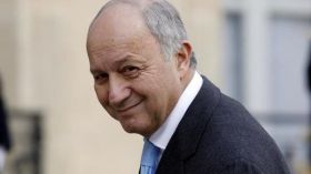 وزير خارجية فرنسا يترك منصبه