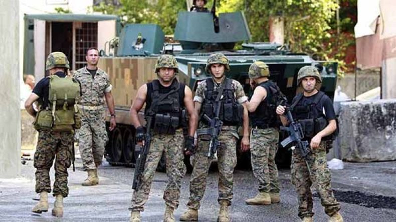 مسلحون يقتلون جندياً شمال لبنان