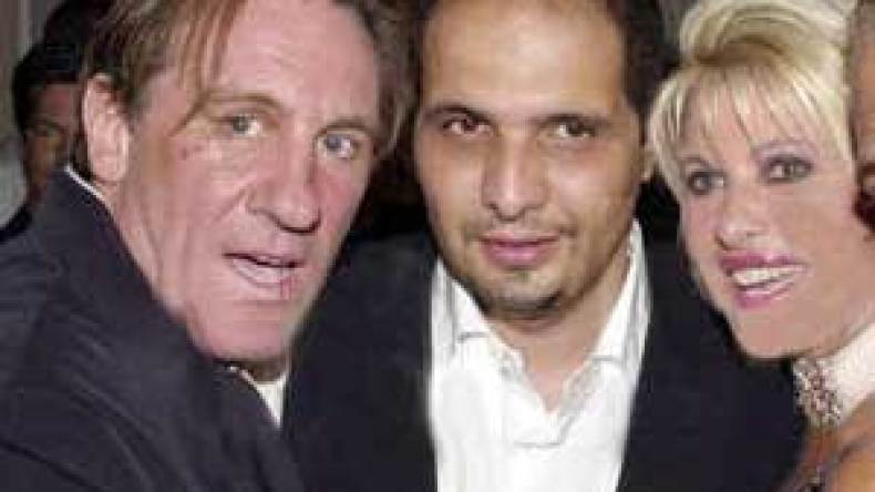 القضاء البريطاني يشرع الثلاثاء في دراسة طلب تسليم عبد المؤمن خليفة للجزائر