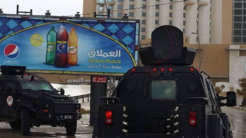 مسلحون يحتجزون رهائن أجانب في طرابلس الليبية