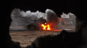 ارتفاع عدد قتلى هجوم جنوب ليبيا إلى 141 وإيقاف وزير الدفاع