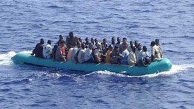 غرق زورق يقل 170 إفريقياً قبالة ليبيا