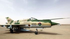 مقتل طيار في تحطم طائرة حربية في ليبيا