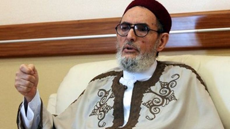 مفتي ليبيا يهاجم الإمارات