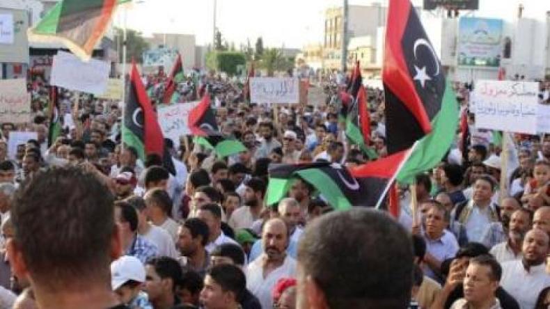 ليبيا: طائرات حربية مجهولة وسماع دوي انفجارات في طرابلس