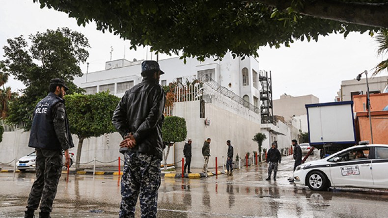 مسلحون حاولوا السيطرة على مقار وزارية في ليبيا