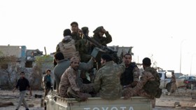 قوات حفتر تسيطر على قاعدة الجفرة الجوية