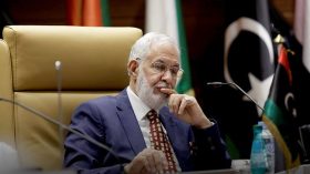 Le gouvernement Al-Sarraj refuse de participer à la réunion d’Alger