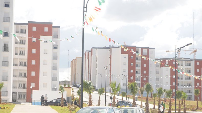 تسليم مفاتيح مئات السكنات عبر عدة ولايات