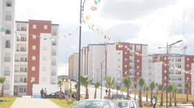التوقف تدريجيا عن تمويل السكن دون التخلي عن “السوسيال”