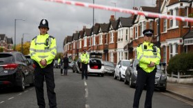 بريطانيا تحبط مخططاً إرهابياً وتشن حملة اعتقالات