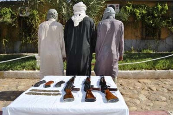 Tamanrasset: Trois terroristes se rendent aux autorités militaires