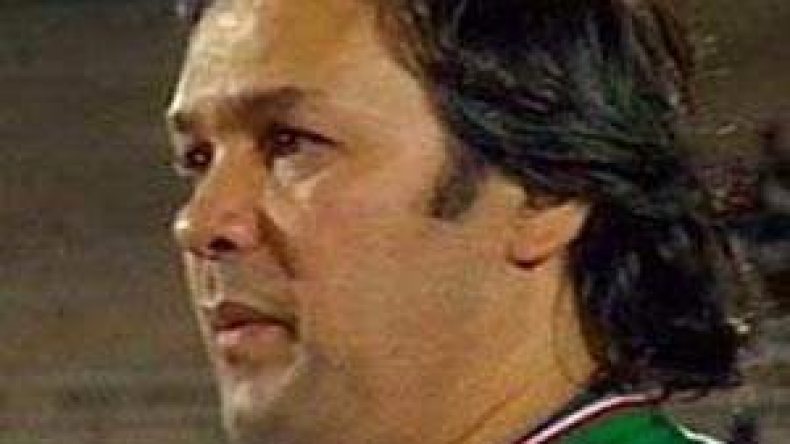 زيدان‮ ‬وماجر‮ ‬ودزيري‮ ‬في‮ ‬حفل‮ ‬اعتزال‮ ‬زبير‮ ‬بية