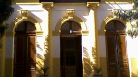 شاب وقاصر يذبحان سائق طاكسي وينكلان بجثته في معسكر