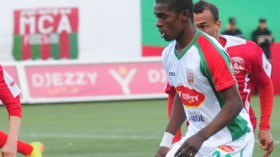 أنصار المولودية يشككون في نزاهة المسيرين واللاعبين